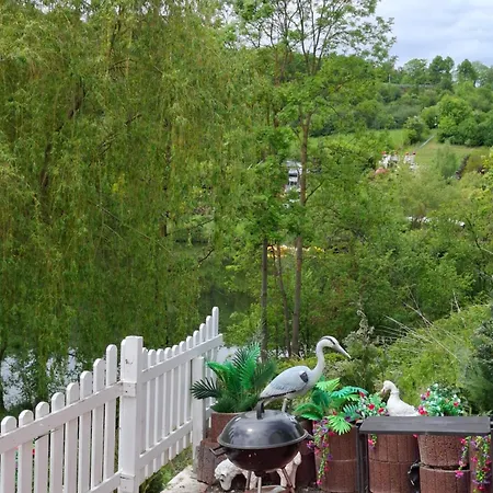 Nr 6 Apartment *