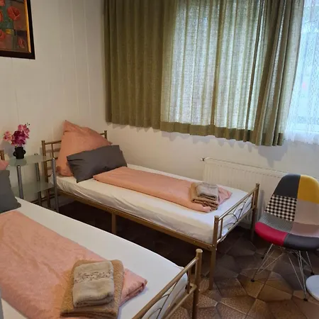Nr 6 Apartment *